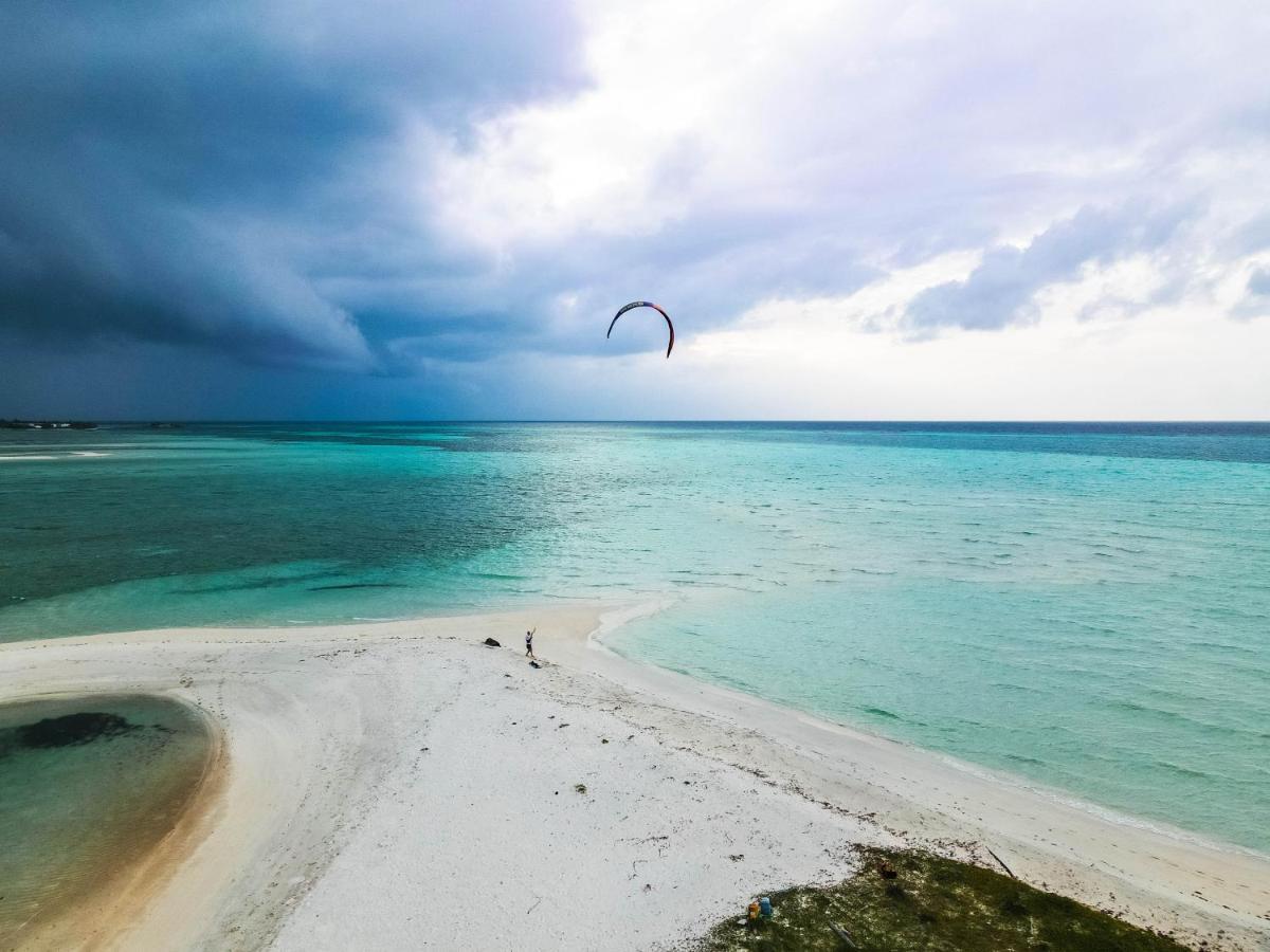 Santa Rosa Village Thulusdhoo Exterior photo